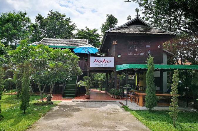 Aula de culinária tailandesa Aroy Aroy e excursão pelo mercado