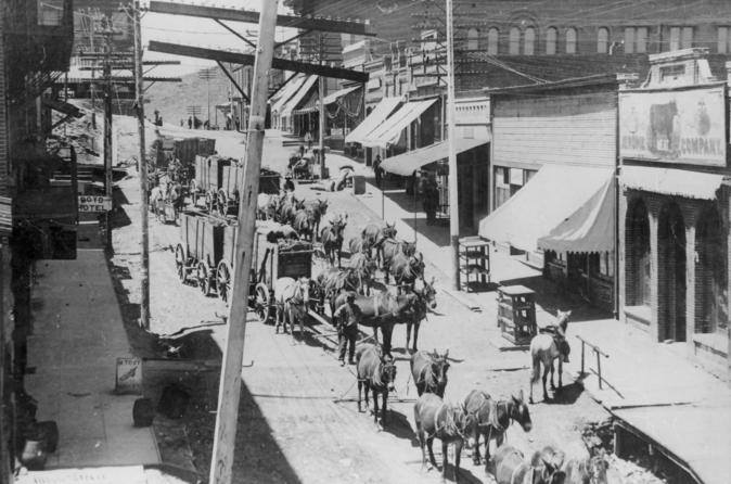 Historic Shuttle Tour in Jerome
