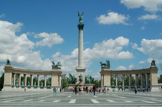 Budapest City Sightseeing Tour with Hotel Pickup