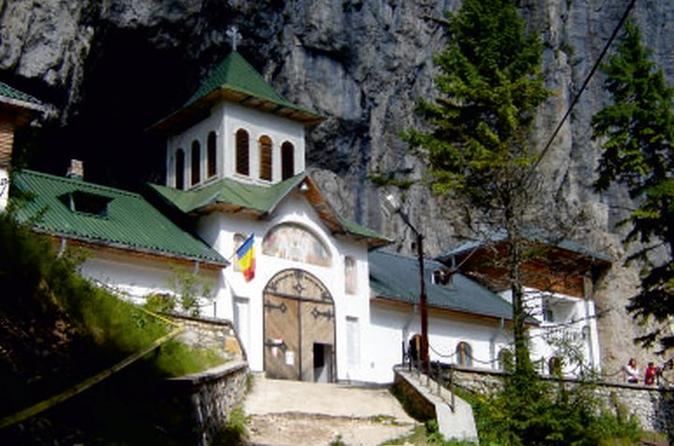 Romanian Kings from Antiquity to Modern Ages - Private Tour to the Carpathian Mountains