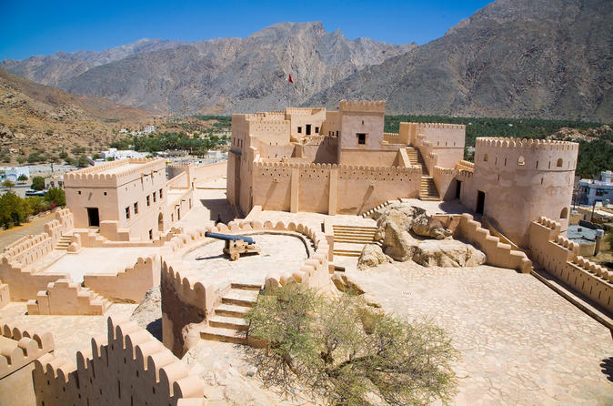 Excursion privée à Nakhl et aux sources chaudes au départ de Muscat