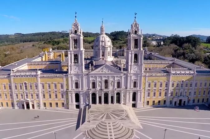 Excursão privada de Óbidos, Peniche, Baleal e Mafra saindo de Lisboa