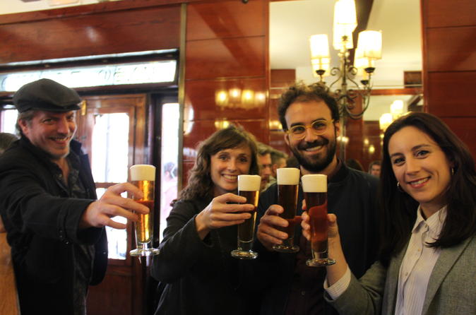 Small-Group Craft Beer and Tapas Tour in La Barceloneta