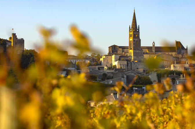 Gita di un giorno per piccoli gruppi a Saint-Émilion con partenza da Bordeaux