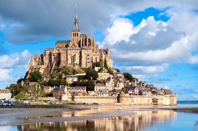 Excursion de 2 jours au Mont-Saint -Michel et aux châteaux de la Loire au départ de Paris