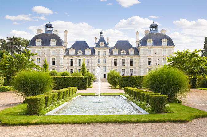Loire valley castles day trip chambord cheverny and chenonceau in paris 115461