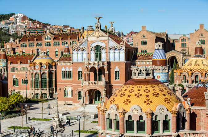 Guided Tour of Sagrada Familia and Sant Pau Art Nouveau - 3pm - English