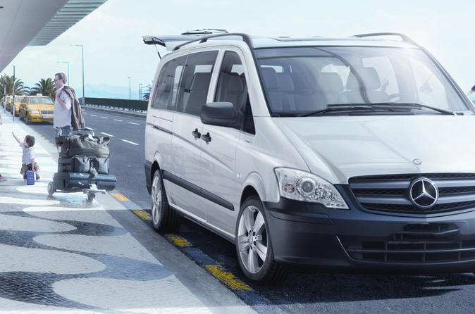 Private Transfer: Casablanca Airport to Marrakech