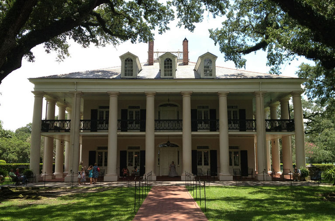 Esperienza nella Cajun Country: tour di una giornata da New Orleans alle piantagioni e avventura in barca sulla palude