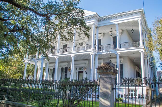 New Orleans Garden District Walking Tour, Including Lafayette Cemetery No. 1 