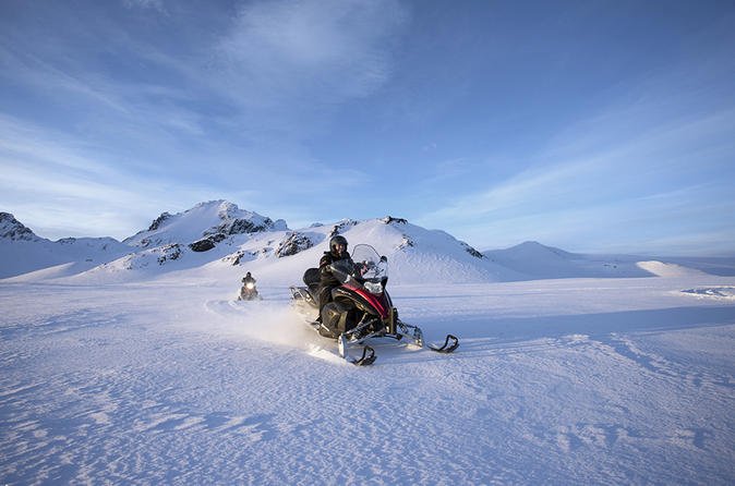 Golden circle day trip from reykjavik plus snowmobiling on langj kull in reykjavik 403571