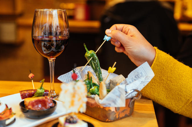 Private Tapas and Wine Tour with a Local