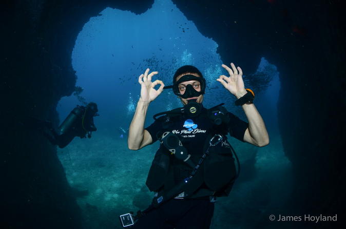 Koh Haa Diving Tour with 2 Dives for Certified Divers