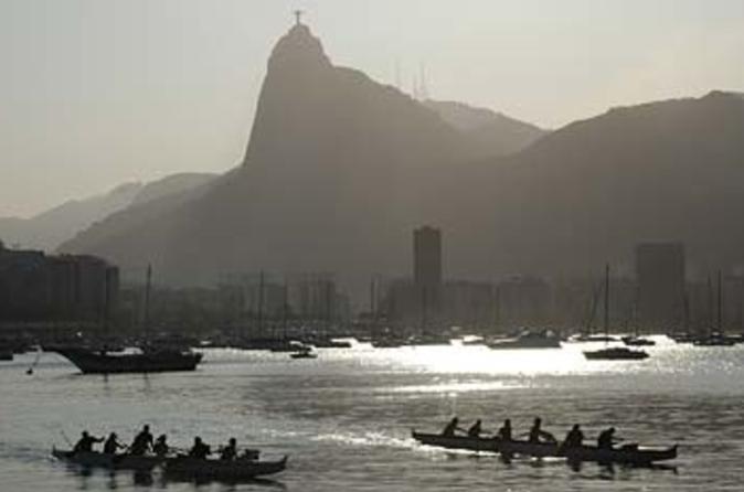Sugar Loaf Mountain Canoe Tour in Rio de Janeiro