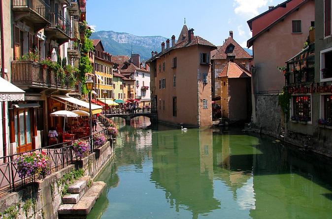 Annecy Half-Day Independent Tour from Geneva - 14:15