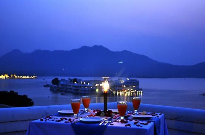 Udaipur Full-Day Sightseeing Tour with Cultural Show