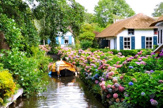 Private Tour: Giethoorn customizable tour