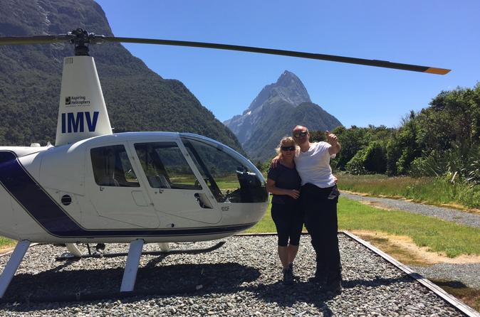 2-Hour Milford Sound Helicopter Tour Including Glacier Landing