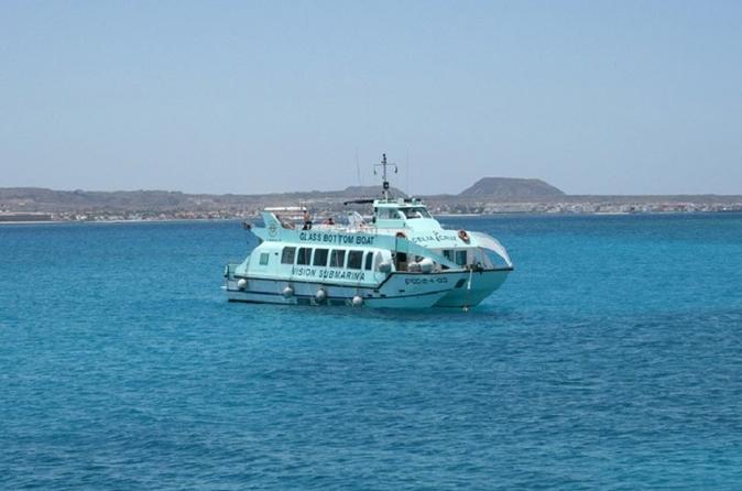 Crociera a Fuerteventura, Lanzarote, e Los Lobos in Catamarano con Fondo di Vetro, con Pranzo