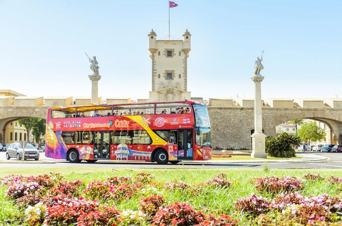 Excursão turística pela cidade Cadiz em ônibus panorâmico