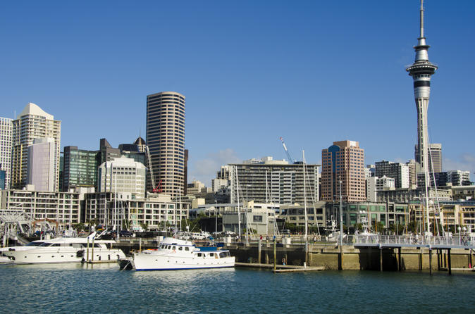 Déjeuner-croisière dans le port d'Auckland