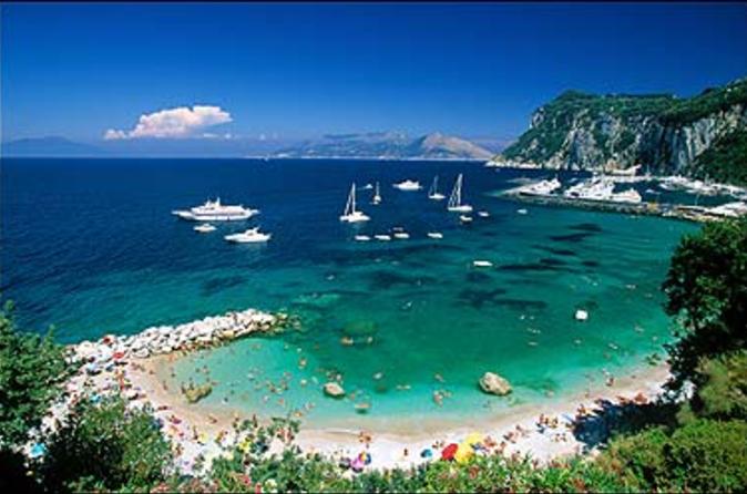 Excursion en bord de mer à Naples : excursion d'une journée à Capri avec déjeuner au départ de Naples
