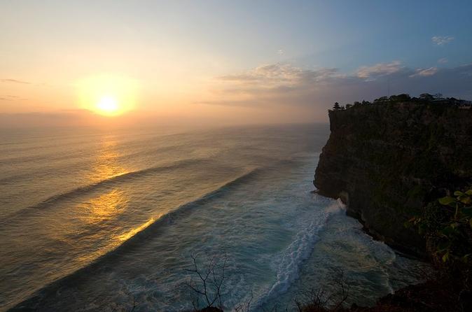 Half-Day Uluwatu Tour with Kecak Dance and Seafood Dinner 2019 - Jimbaran