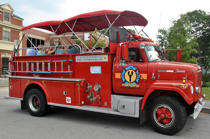 Portland Maine tours - Vintage Fire Engine Tour