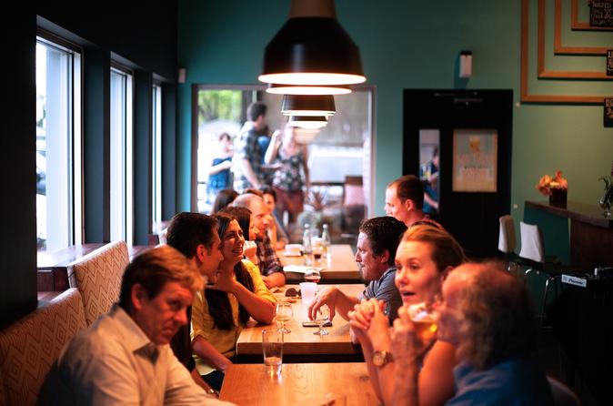 Dîner à Paris avec des hôtes parisiens