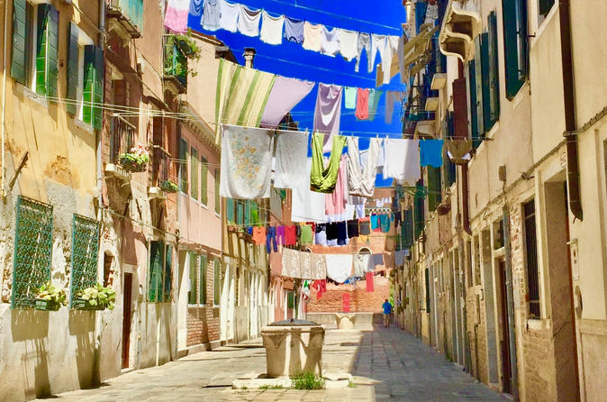 Walking tour of Venice