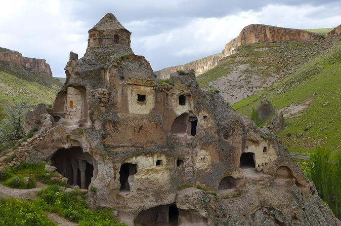 Another Angle Of Cappadocia: Traditional Villages And Soganli Valley Tour - Ürgüp