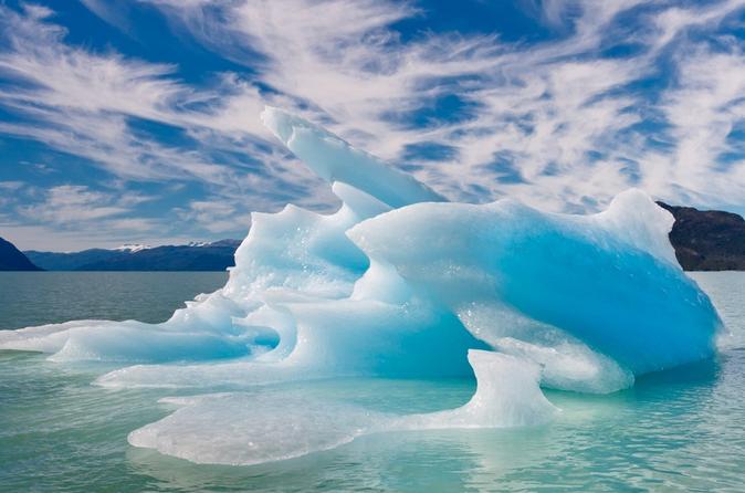 4-Day Chilean Patagonia Tour: Puerto Natales, Serrano Glacier and Torres del Paine National Park