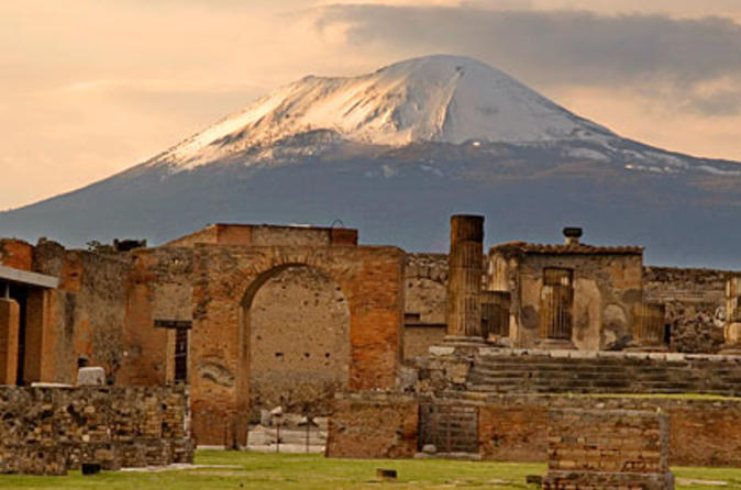 PHOTO: Pompeii