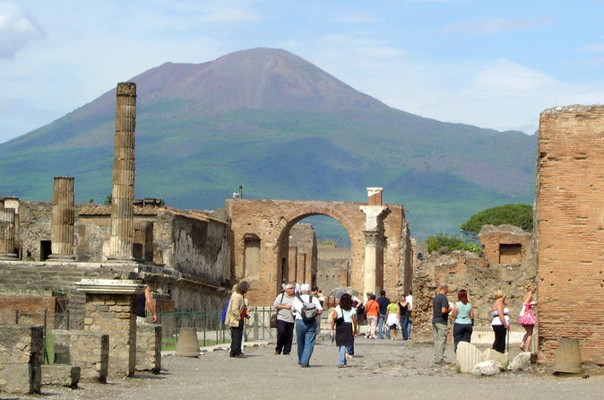 Excursão expressa em Pompeia saindo de Roma em trem de alta velocidade