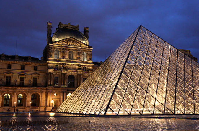 Skip the Line: Evening Louvre Tour and Wine Tasting
