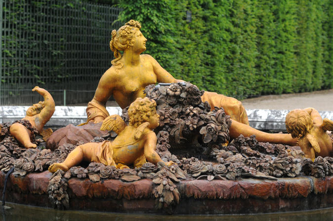 Skip the Line: Versailles Palace and Gardens Tour from Central Paris - Palace & Fountains - 8.45am