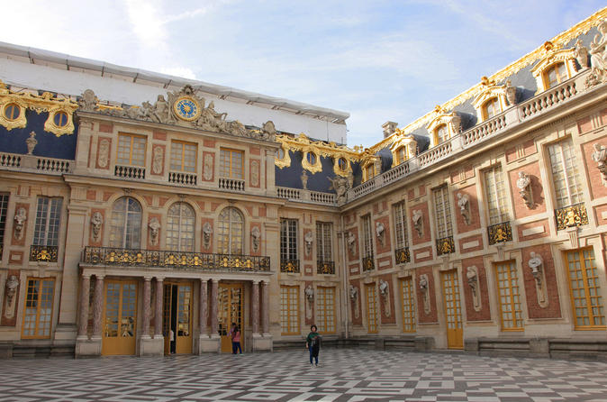 Skip-the-Line Versailles Palace Day Trip for Families from Paris