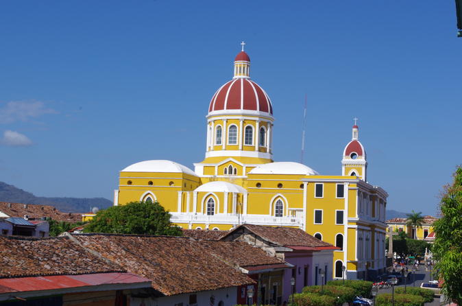 Full-day Nicaragua tour from Liberia: Granada, Nicaragua Lake and Masaya Volcano