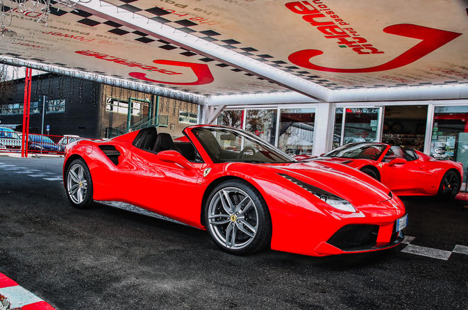 Ferrari 488 Spider Road Drive