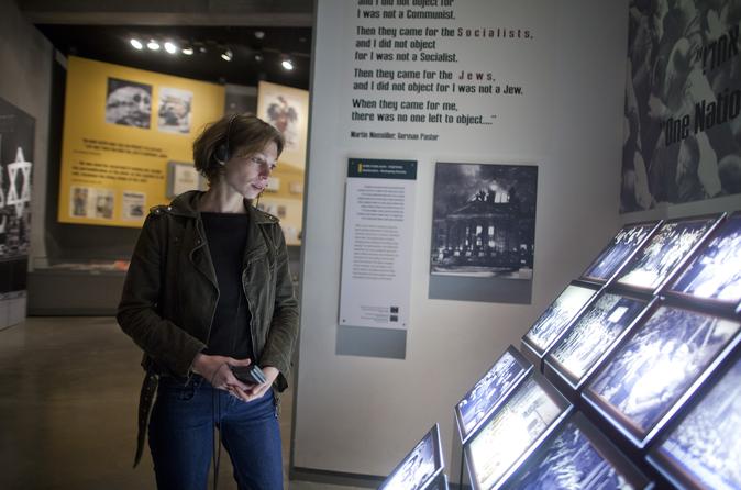 Audio Guide Tour of the Holocaust History Museum