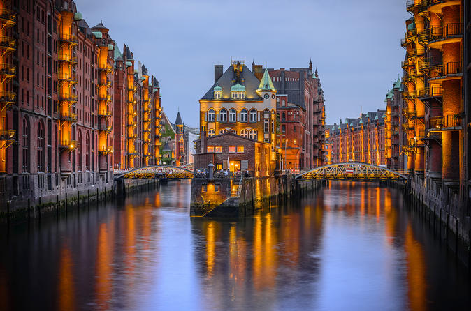 Speicherstadt and Hafencity Tour - Base 2018 - English guide