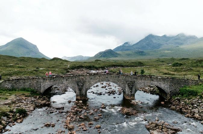 5 jours à l'île de Skye, au Loch Ness et au train à vapeur de Jacobite au départ d'Édimbourg