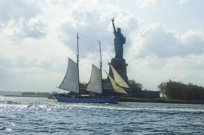 Crociera su veliero verso la Statua della Libertà