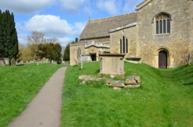 Excursion privée en taxi londonien : les lieux de tournage de la série Downton Abbey, étapes à Downton Village, Londres ou au château de Highclere