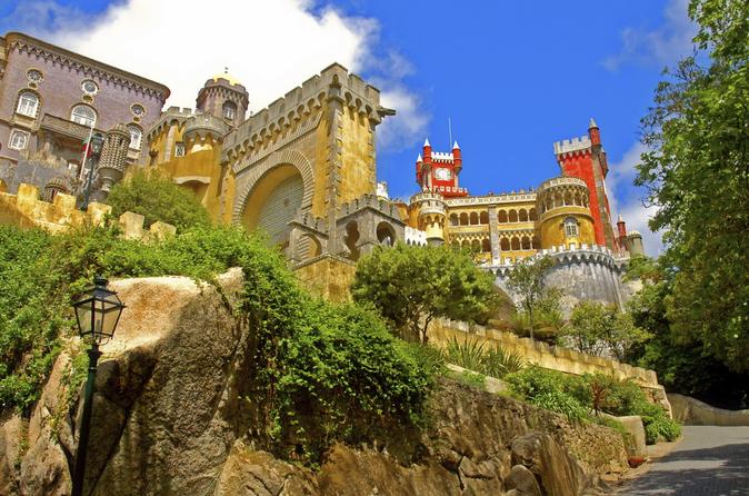 Excursión de un día en un grupo pequeño a Sintra y Cascais desde Lisboa