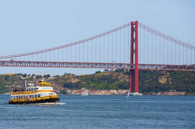 Excursão panorâmica em barco amarelo de Lisboa