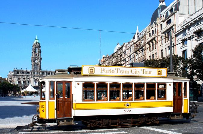 Porto Premium 3 in 1: Hop-On Hop-Off Bus, Tram Tour and Guindais Funicular