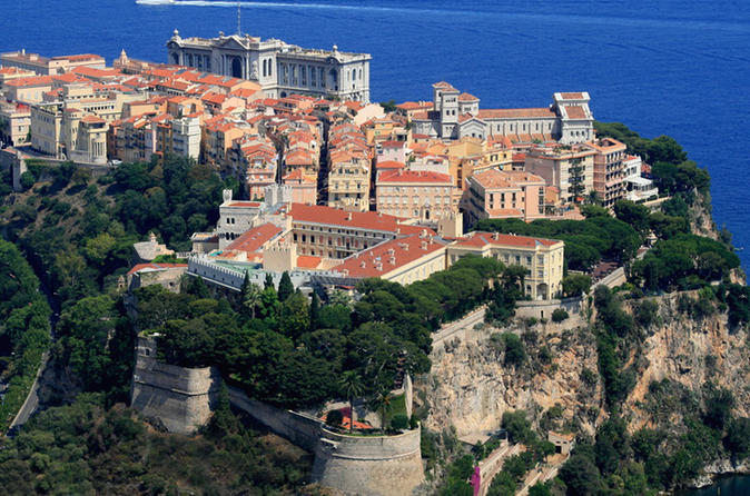 Excursion d'une journée en petit groupe à Monaco Monte-Carlo au départ de Nice, avec des arrêts le long de la Côte d'Azur