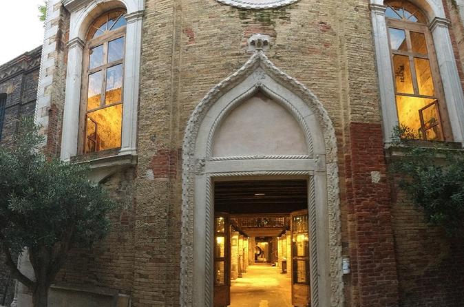 Venice: Murano Glass Masters of the Ex Chiesa Small Group Tour - Love in Glass 12pm