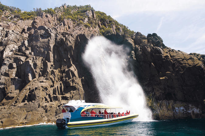 Tasmania Cruises, Sailing & Water Tours